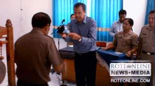 Bupati Rote Ndao Melaunching Database MDGs
