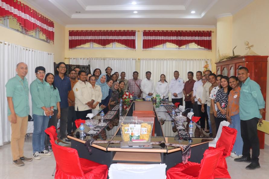 Bupati dan Wabup Rote Ndao Menerima Audiens Perwakilan 11 NGO
