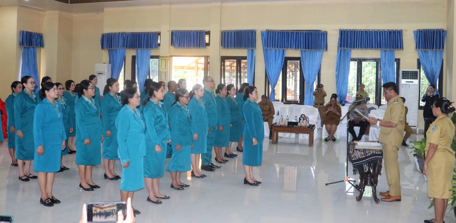 Bupati Rote Ndao Melantik Pengurus TP PKK Periode 2025-2030