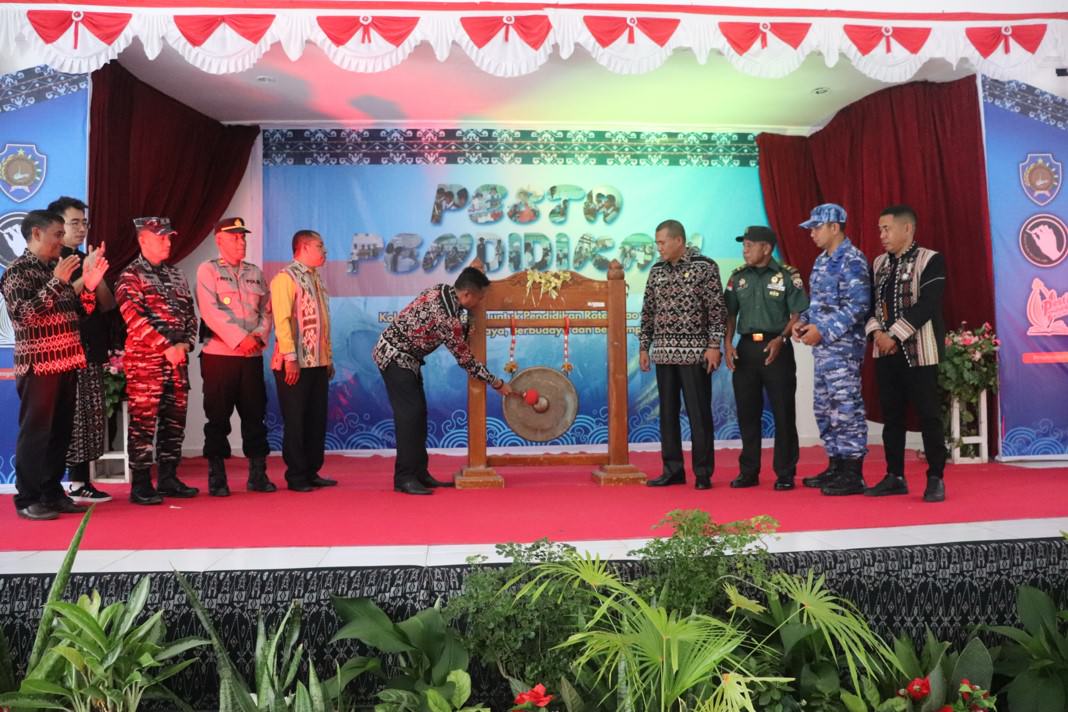 Pesta Pendidikan Rote Malole: Merayakan Pembelajaran Guru, Kolaborasi Lintas Sektor, dan Dialog Pendidikan Masa Depan