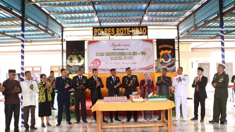 Di HUT Bhayangkara ke-79, Bupati Rote Ndao Apresiasi Sinergi Kamtibmas Di Daerah