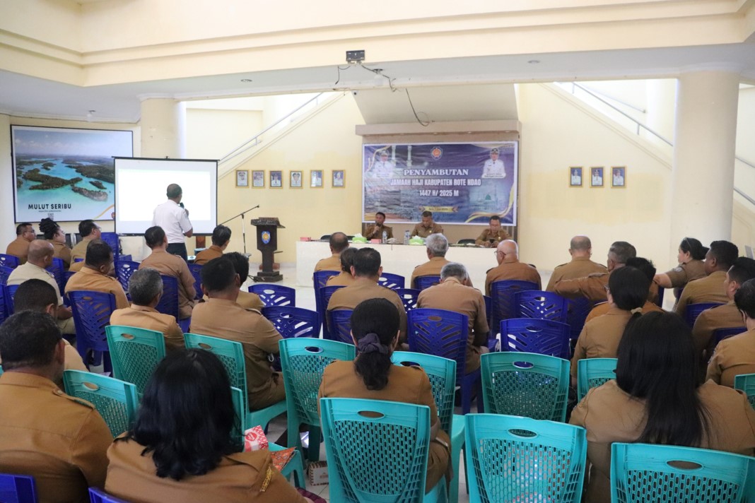 Bupati Rote Ndao Pimpin Rapat Evaluasi Realisasi APBD Semester I 2025 dan Kinerja OPD