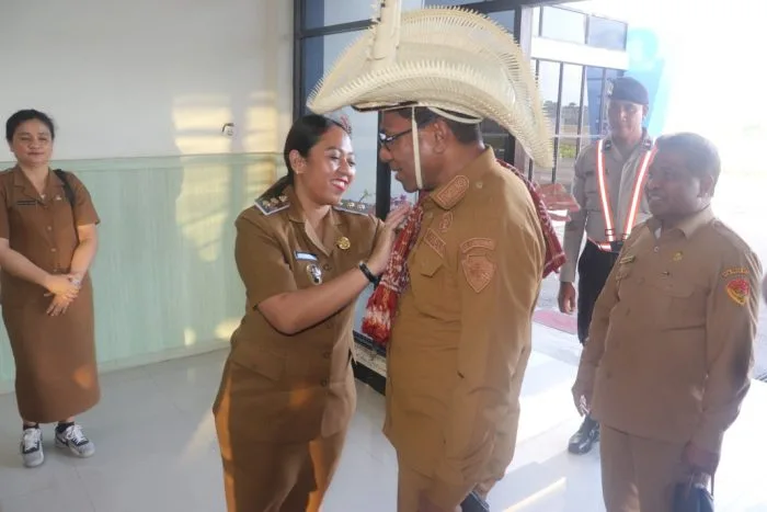 Dukung Konservasi di Rote Ndao, Wagub NTT Kunjungi dan Ikut Pelepasliaran Kura-Kura Leher Ular