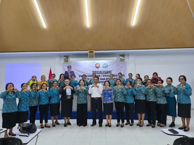 TP-PKK Rote Ndao Gelar Sosialisasi Pola Asuh Anak bagi Guru PAUD dan Kader PKK