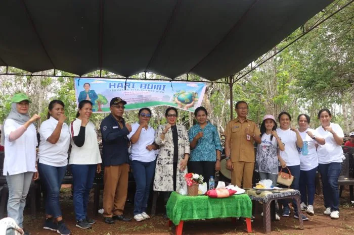 TP PKK Rote Ndao Kembali Gelar Aksi Penanaman Pohon, Peringati Hari Bumi ke-55
