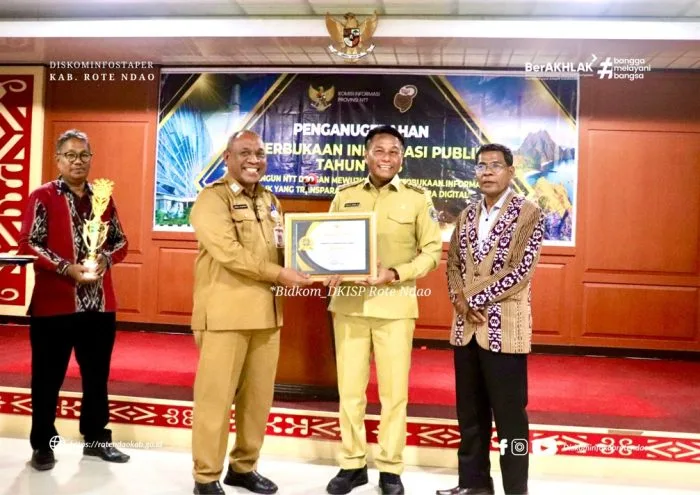 Kabupaten Rote Ndao Kembali Raih Predikat Terbaik dan Informatif se-NTT Tahun 2025