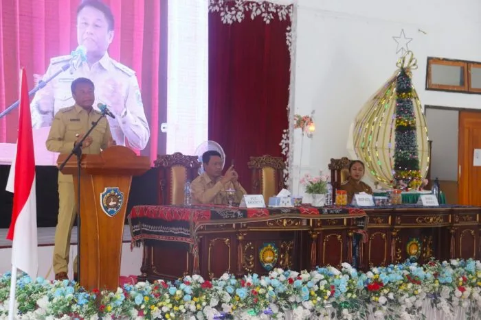 Rapat Lengkap Pamong Praja Se-Rote Ndao, Momen Refleksi dan Evaluasi Kinerja 2025