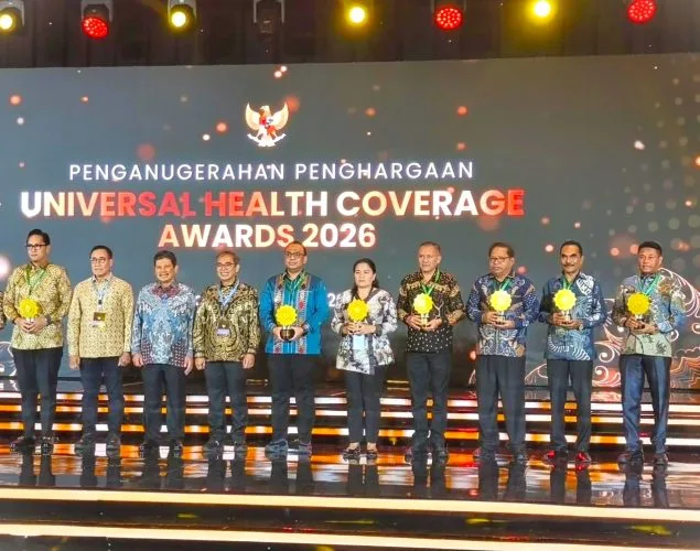 Komitmen Jaminan Kesehatan Warga, Kabupaten Rote Ndao Raih Penghargaan UHC 2026