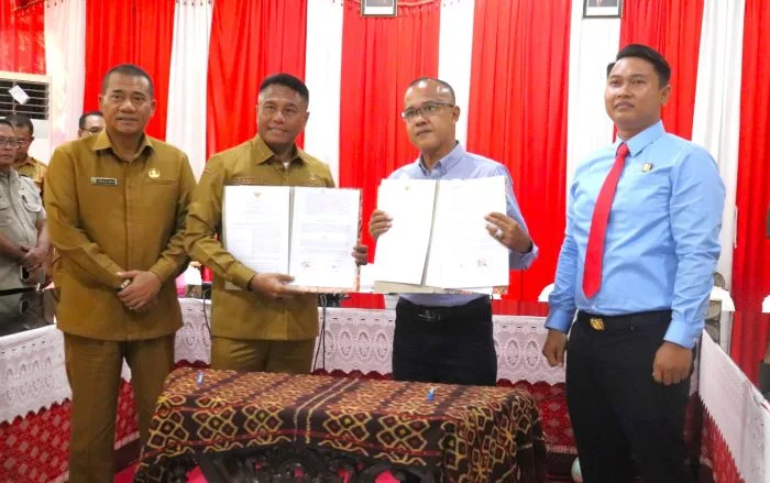 Pemkab Rote Ndao dan Kejari Rote Ndao Teken Nota Kesepakatan Pendampingan Hukum Perdata dan TUN