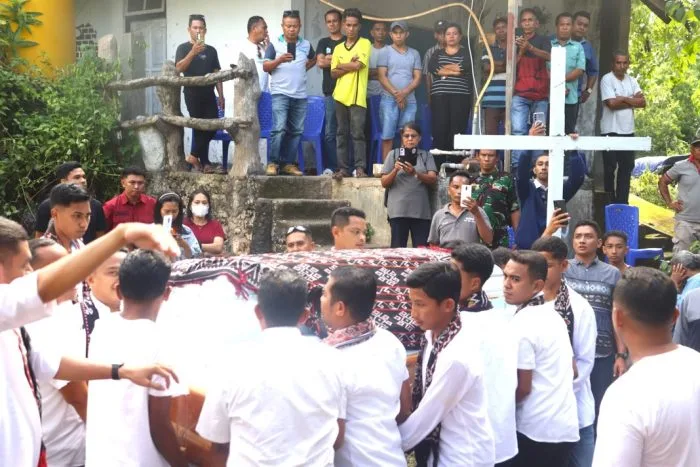 Pemkab Rote Ndao Berduka, Jenazah Kepala DPMPTSP Dijemput Secara Resmi