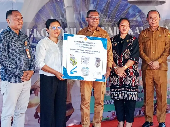 Wagub NTT Dorong Kemandirian Ekonomi Desa, Apresiasi Langkah Pemkab Rote Ndao di Oenitas