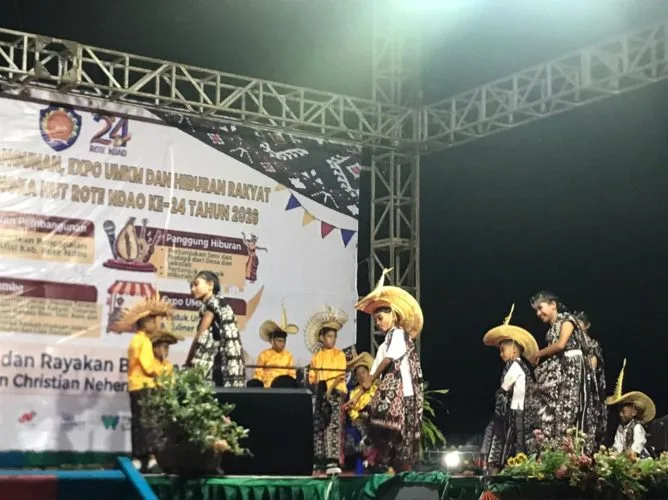 Kemeriahan Panggung Hiburan Pameran Pembangunan dan Expo UMKM Rote Ndao 2026