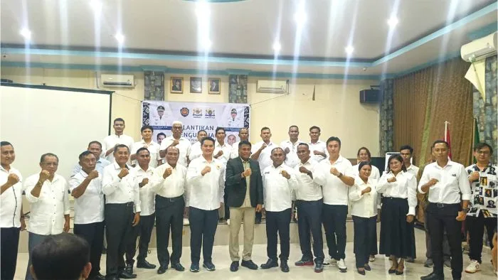 Pemkab Rote Ndao Dukung Penguatan Peran KADIN Melalui Pelantikan dan Pengukuhan Pengurus Periode 2026–2031