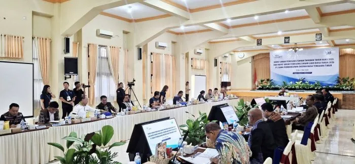 Bupati Rote Ndao Hadiri RUPS Tahunan PT BPD NTT di Ende